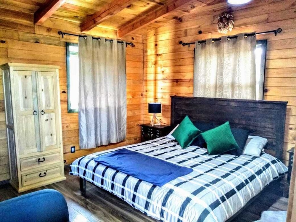 Deluxe Cabin photo 2