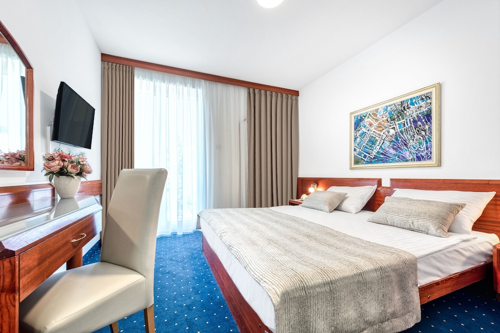 Double or Twin Room, Courtyard View