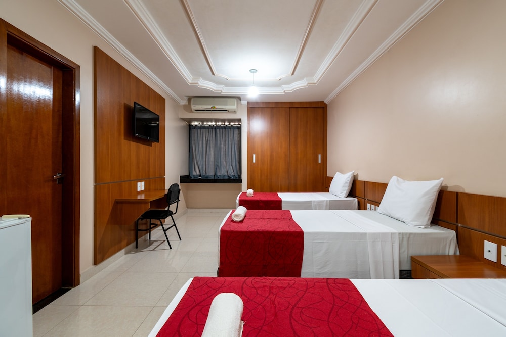 Standard Twin Room - Photo 11