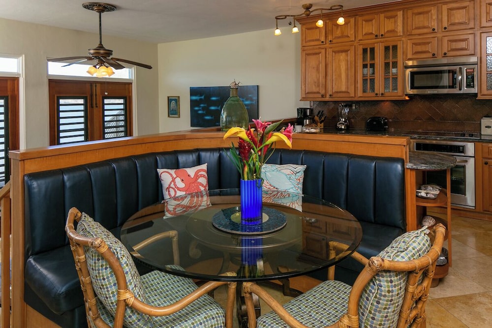Luxury Suite Ocean View Lower 15A photo 3