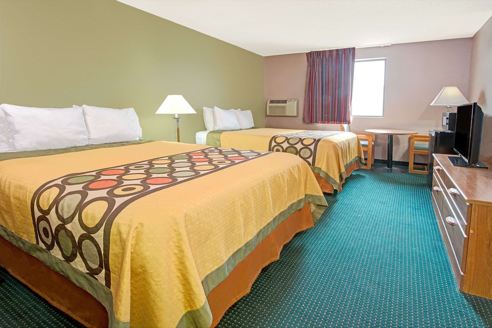 Room, 2 Queen Beds, Non Smoking