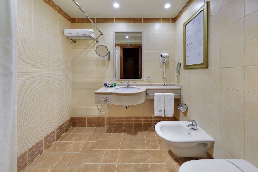 Standard Suite - Photo 5