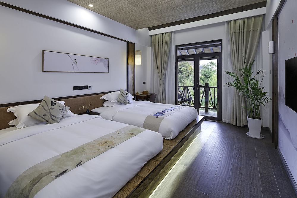 Design Twin Room photo 1