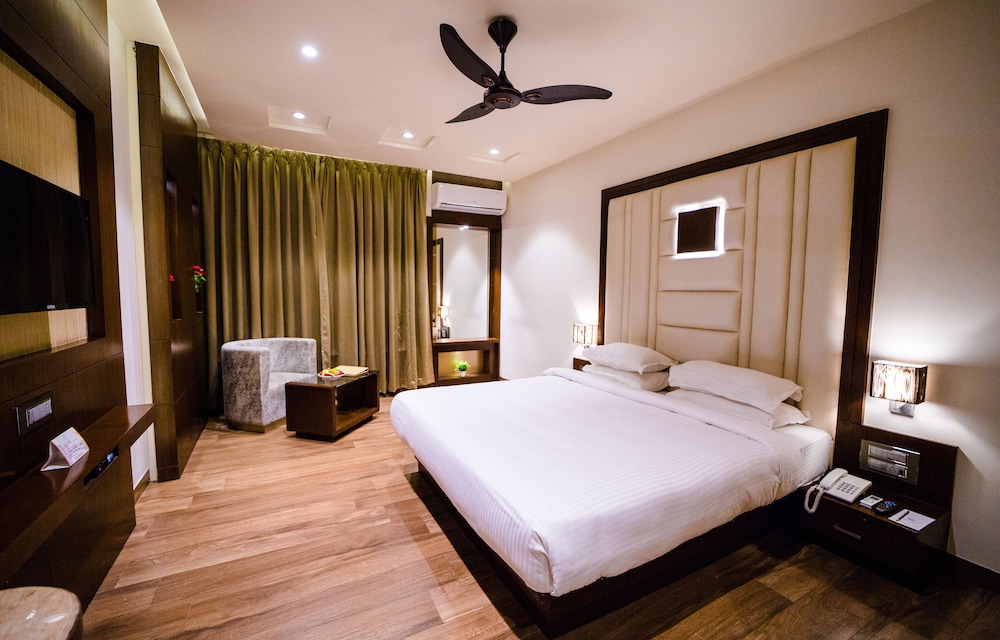 Superior Room - Photo 7