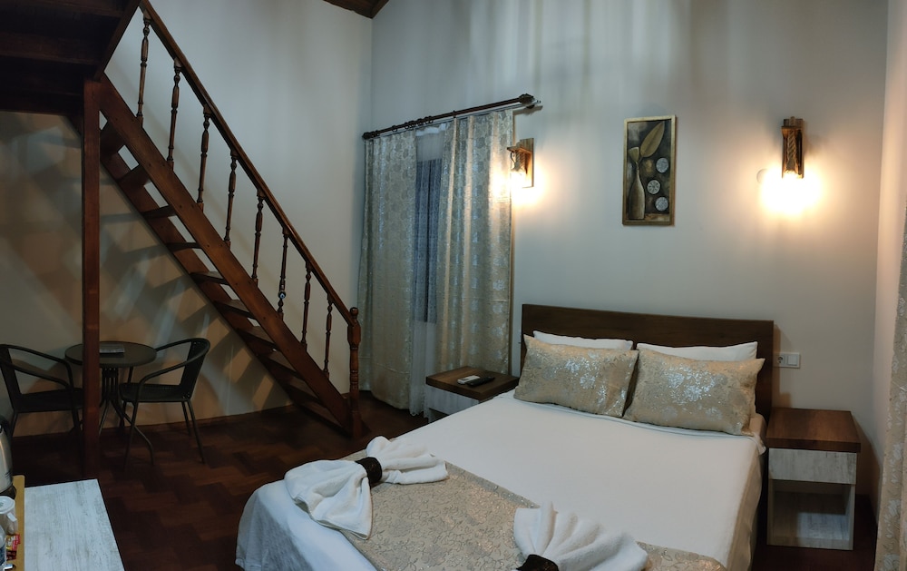 Family Double or Twin Room photo 1