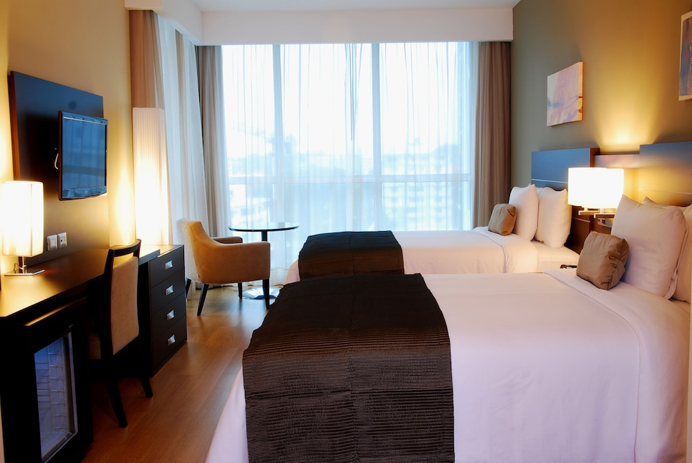 Superior Room, 2 Double Beds, Non Smoking (TRYP) thumbnail 5