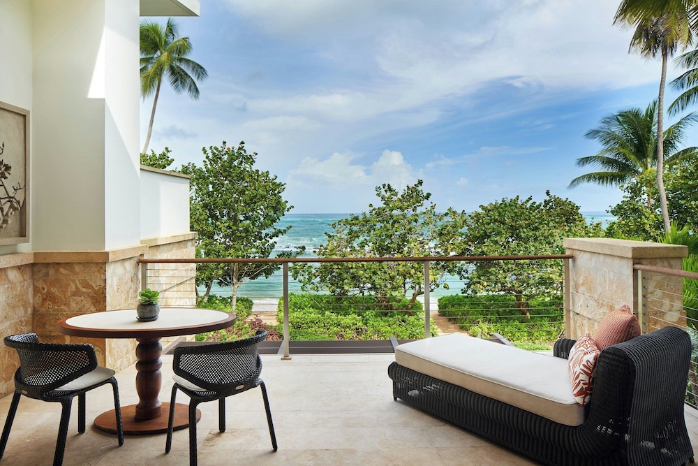 West Beach Ocean Reserve, Guest room, 1 King, Sofa bed