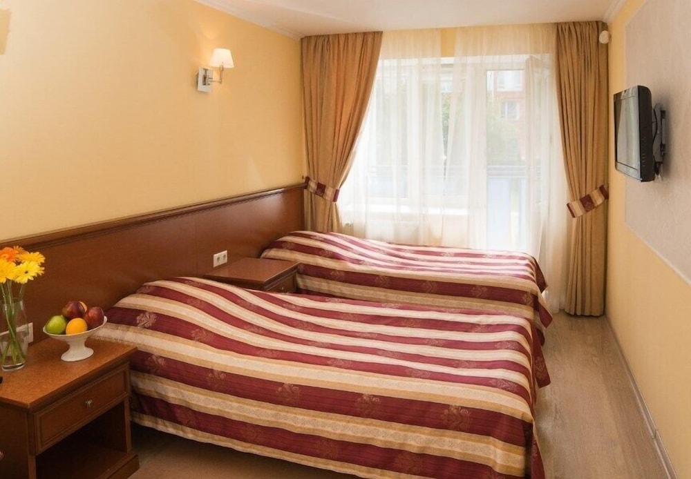 Standard Twin Room, Balcony photo 1