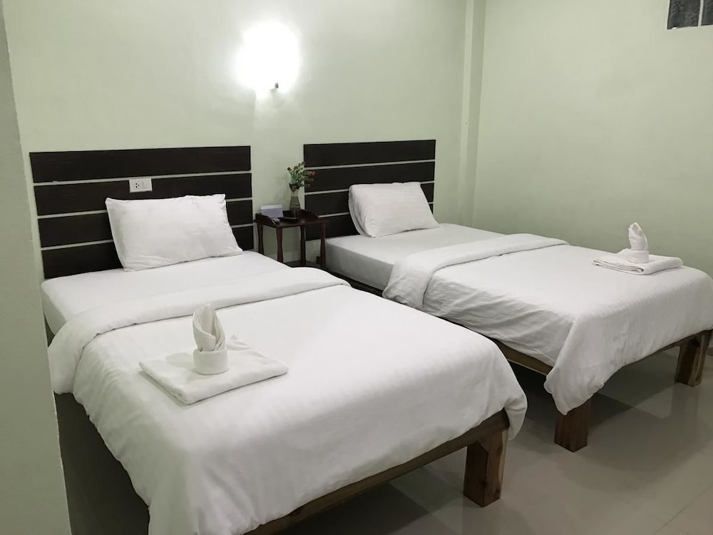 Standard Twin Room photo 2