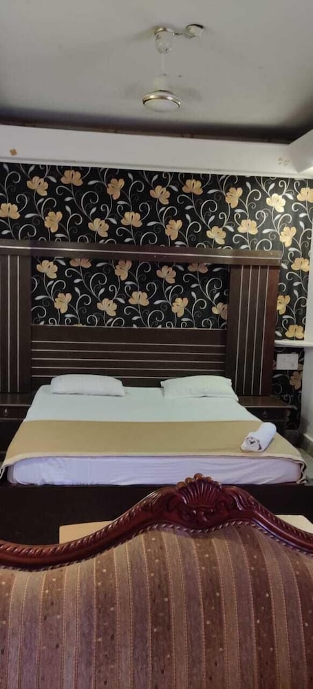 Classic Double Room, City View