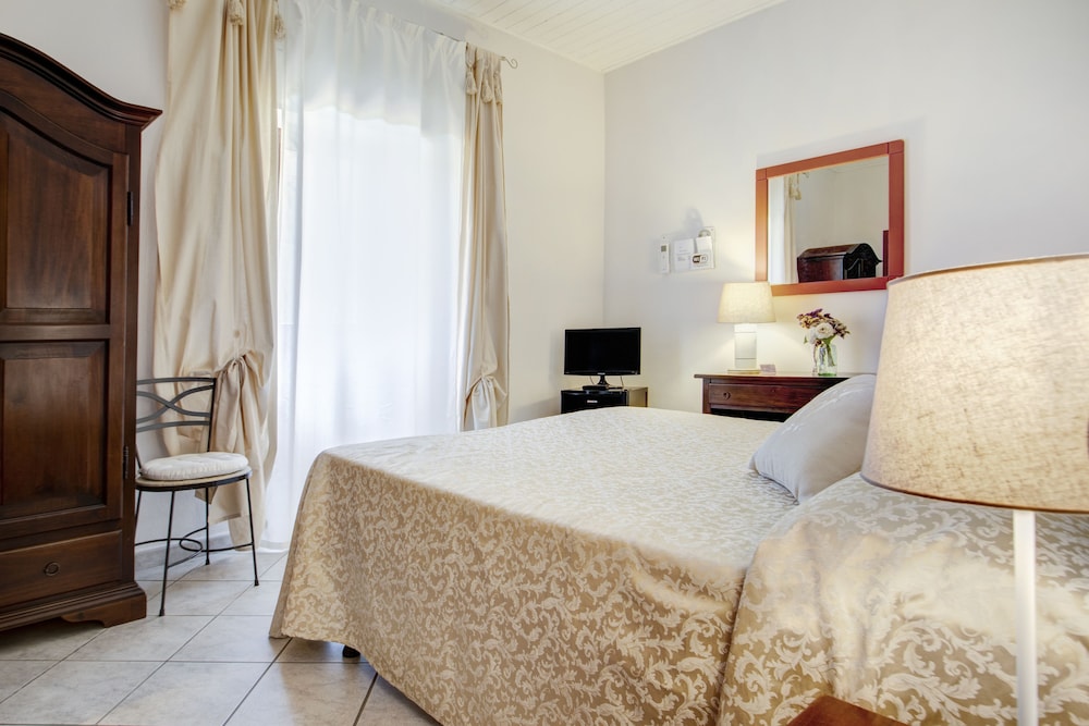 Single Room photo 2