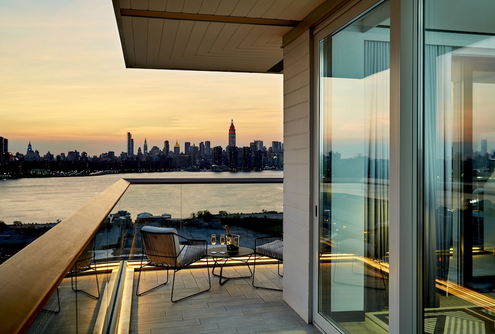 Suite, Balcony, Corner (Gotham, Wraparound), photo 6