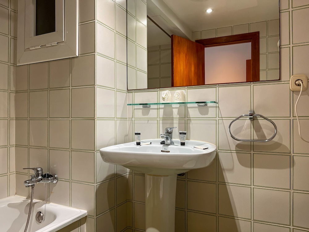 Standard Double Room, Balcony - Photo 25