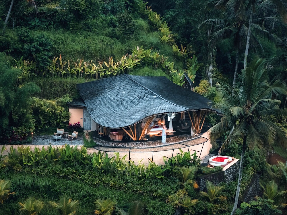 Santai Bamboo house