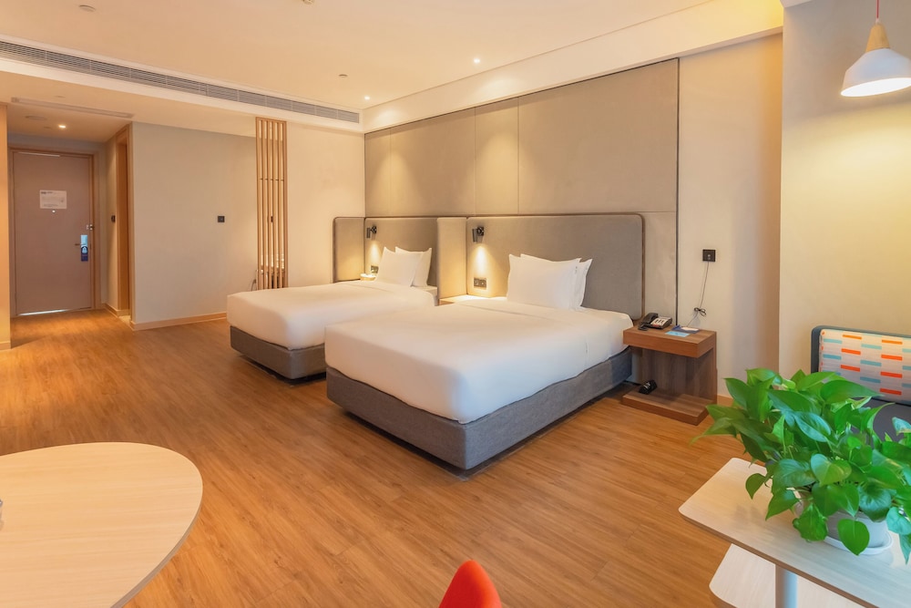 Standard Room, 2 Twin Beds - Photo 2