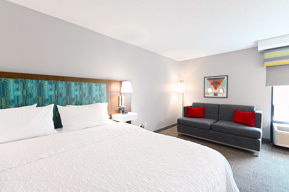 Superior Room, 1 King Bed with Sofa bed, Non Smoking - Photo 8
