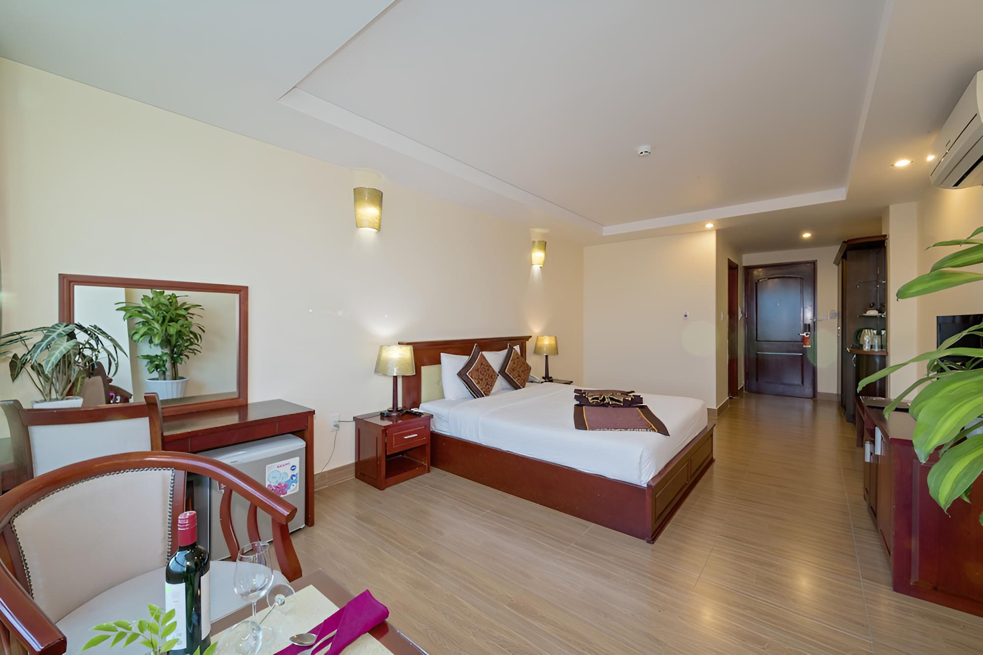 Deluxe Double Room, River View photo 3