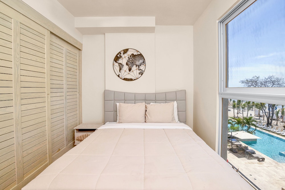 Luxury Apartment photo 3