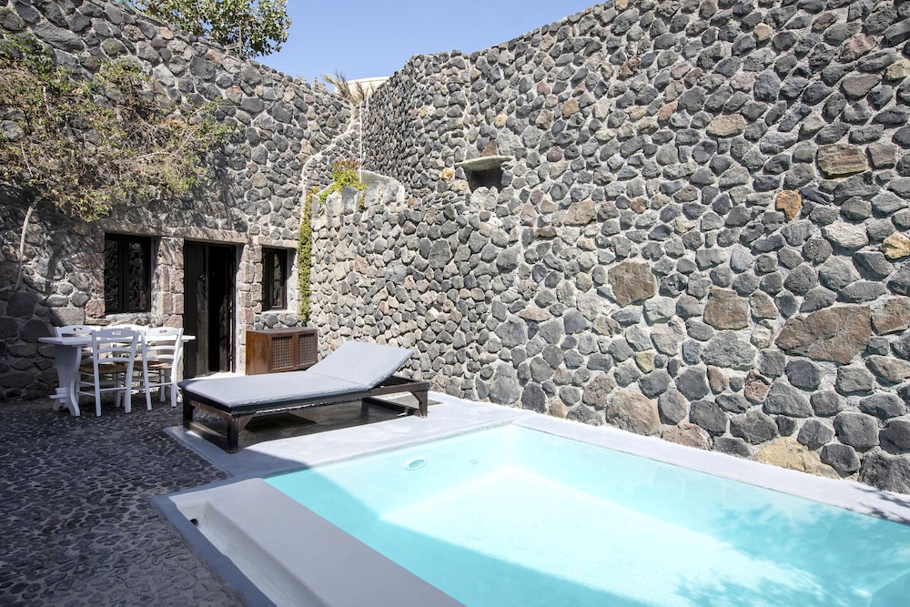 One Bedroom Villa with Private Pool - Photo 1