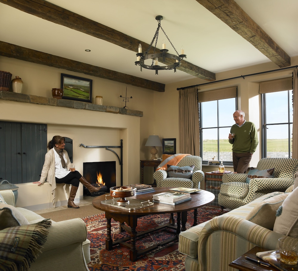 Suite, 2 Bedrooms (Links Cottage)