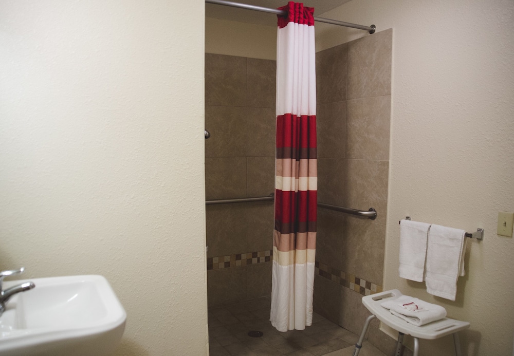 Deluxe Room, 2 Queen Beds, Non Smoking - Photo 3