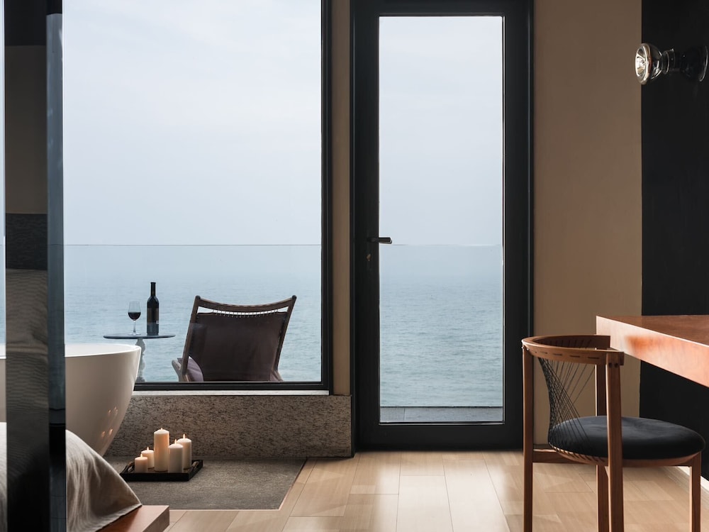 Family Twin Room, Patio, Sea View