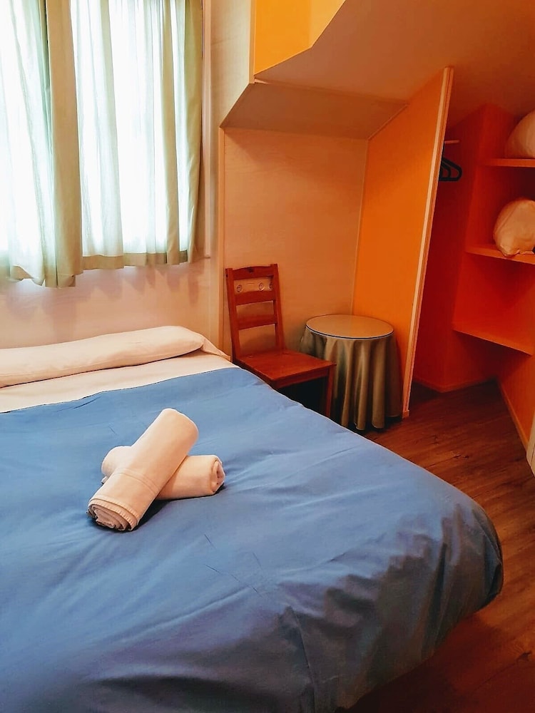 Apartamento Superior, 4 habitaciones, vista a la montaña (Zona Baja - Plaza Andalucía)