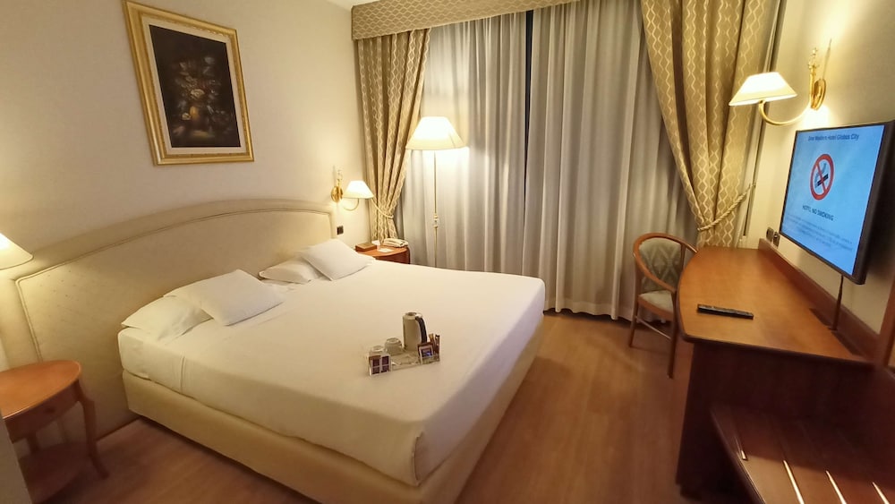Standard Double Room - Photo 1
