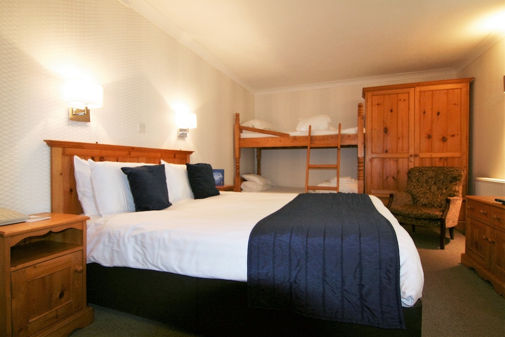 Family Room, Ensuite photo 3