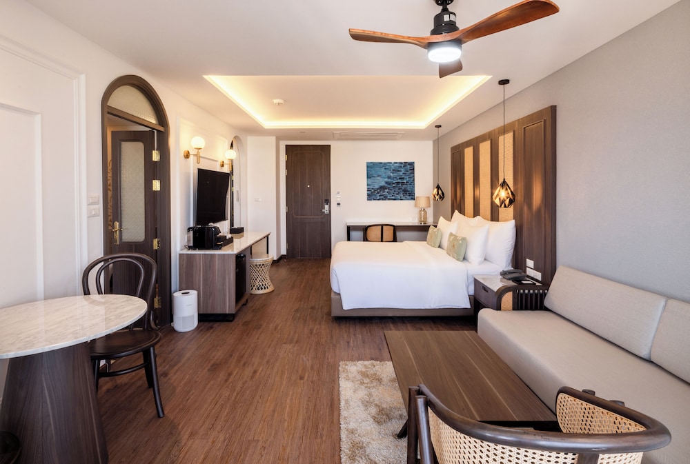 Grand Spa Holistic Suite photo 2