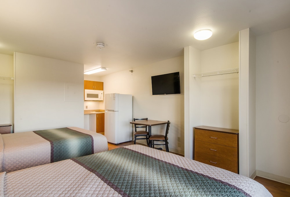 Studio, 2 Queen Beds, Non Smoking - Photo 2