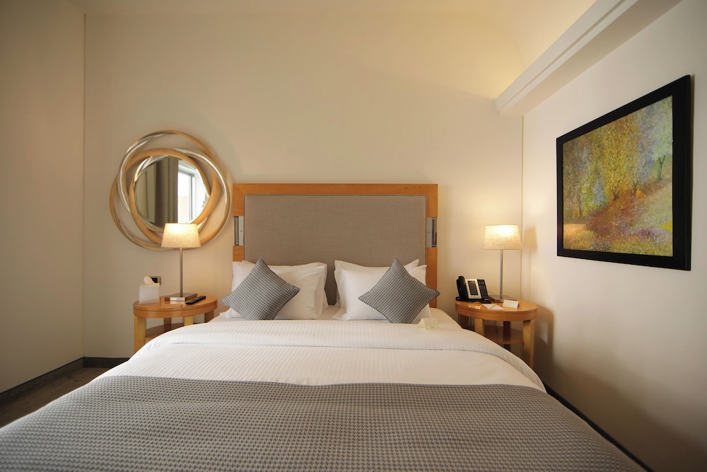 Classic Single Room, City View photo 3