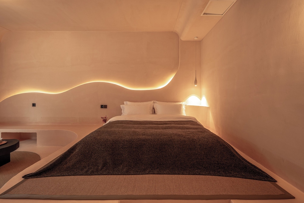 Elite Double Room, Courtyard View