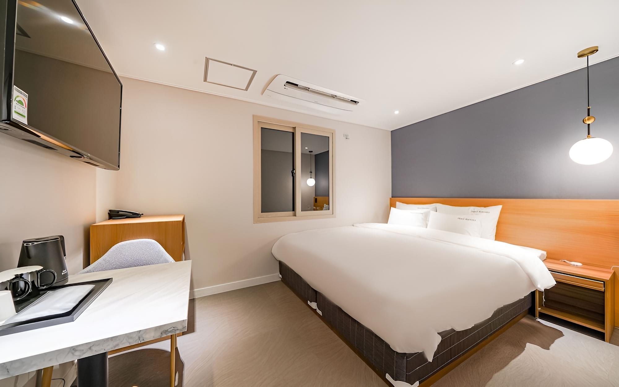 Room (Standard Double )