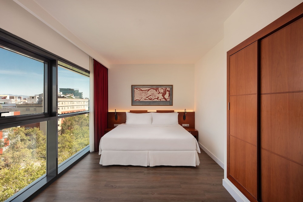 Room, 1 King Bed, Corner