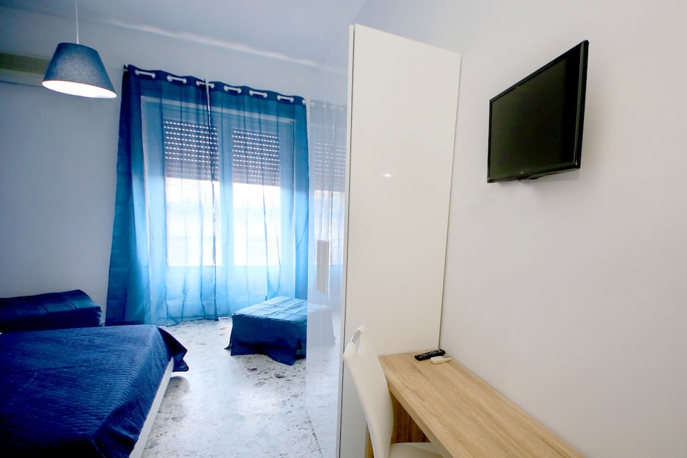 Family Quadruple Room, City View photo 3