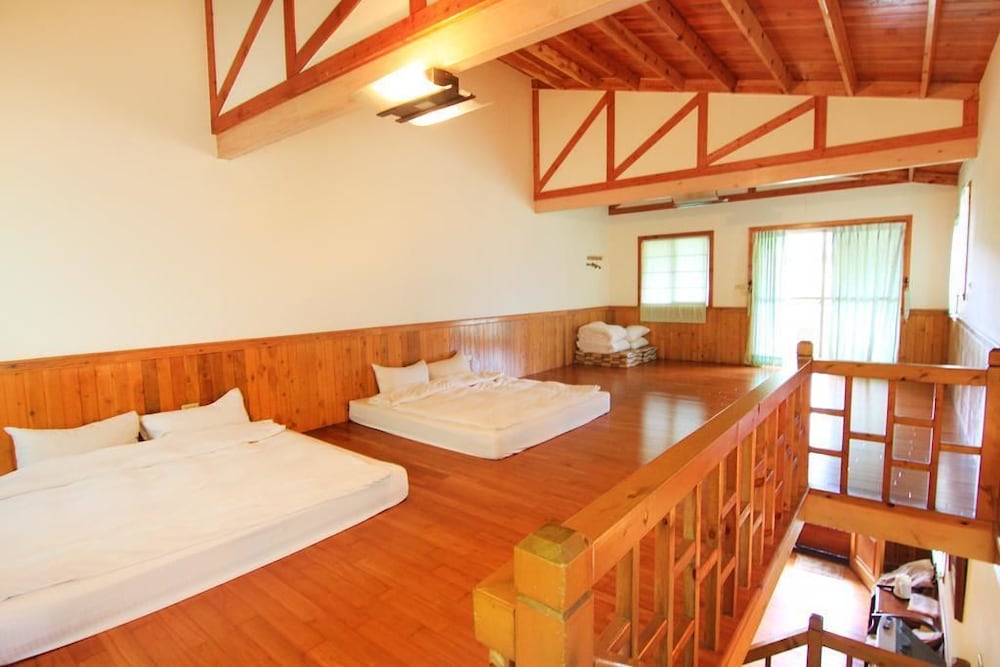 Cabin, 2 Queen Beds photo 1