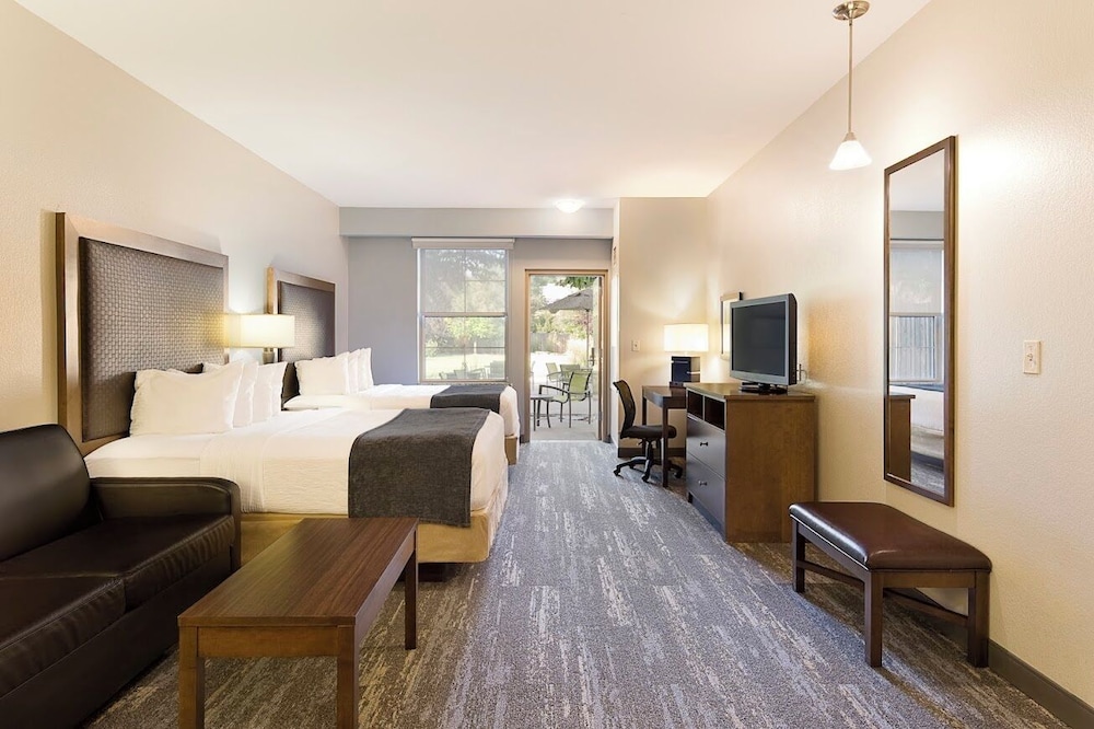 Deluxe Room, 2 Queen Beds