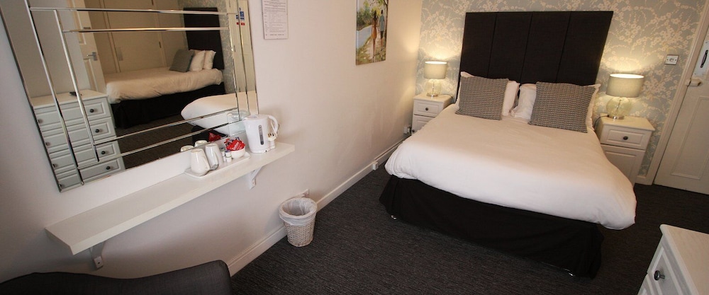 Double Room, Ensuite - Photo 2