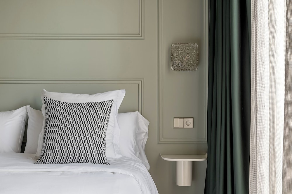 Superior Double Room, Courtyard View