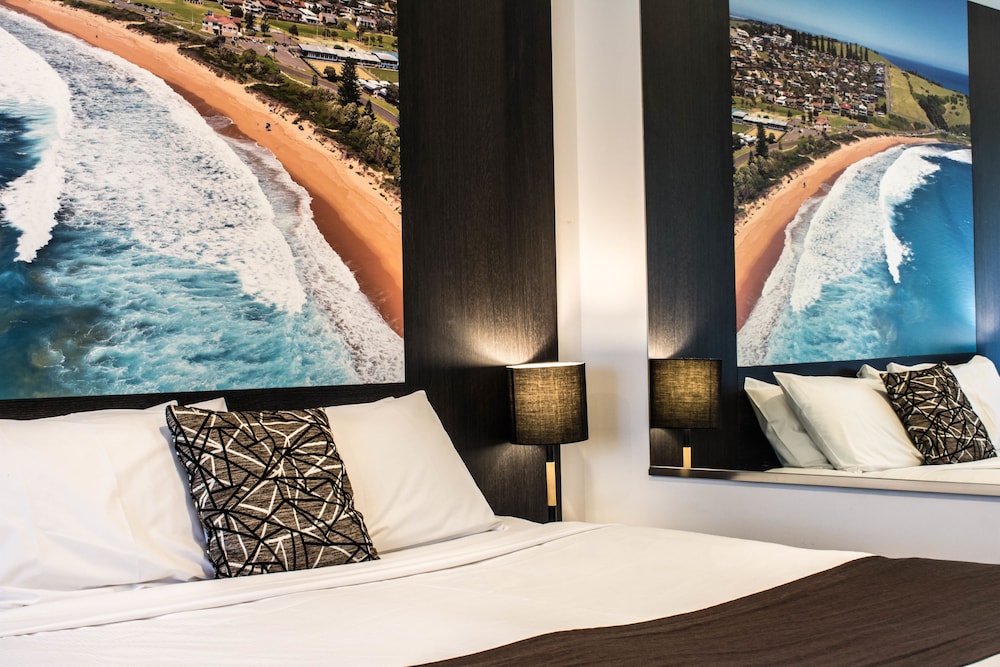 Superior Room, 1 King Bed With Sofa Bed, Balcony photo 2