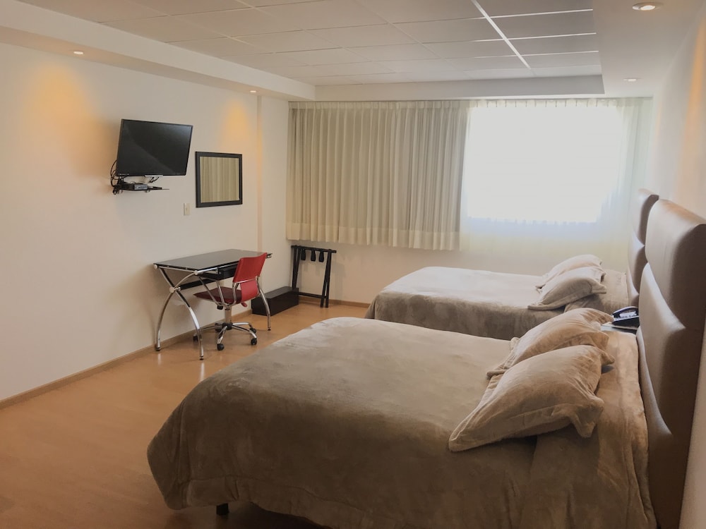 Deluxe Double Room, 2 Queen Beds, Kitchen photo 1