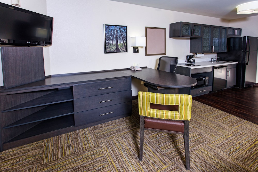 Studio Suite, 2 Double Beds, Accessible - Photo 2