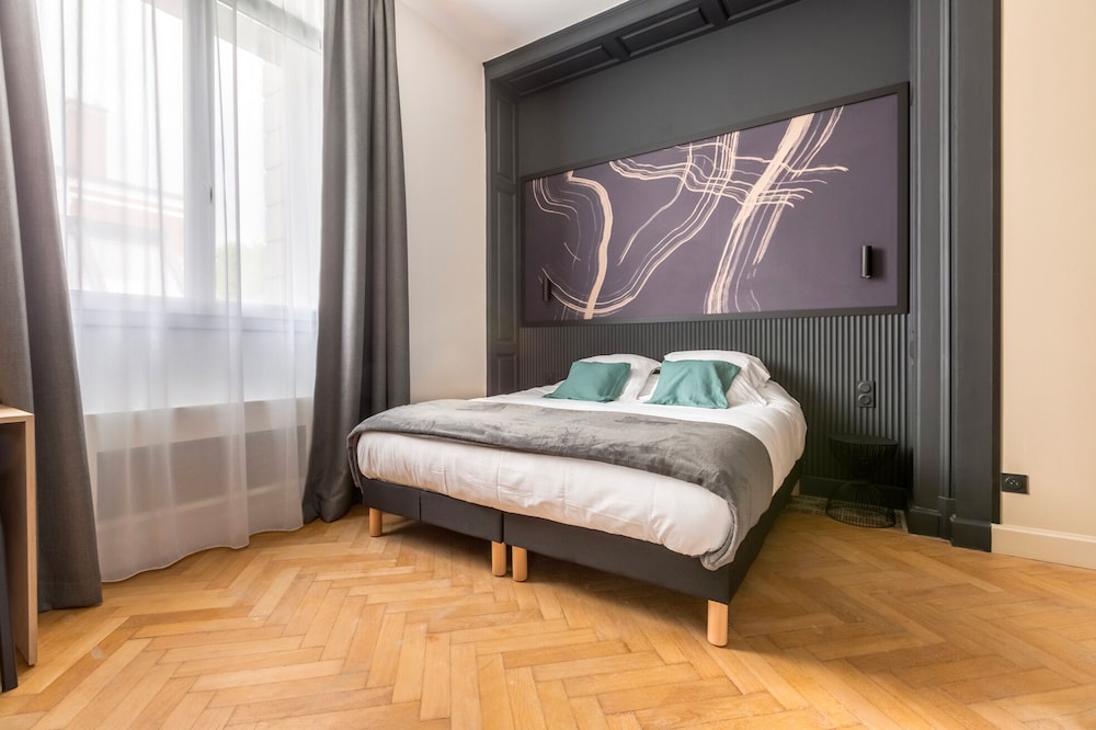 Premium Double Room, Ensuite - Photo 13