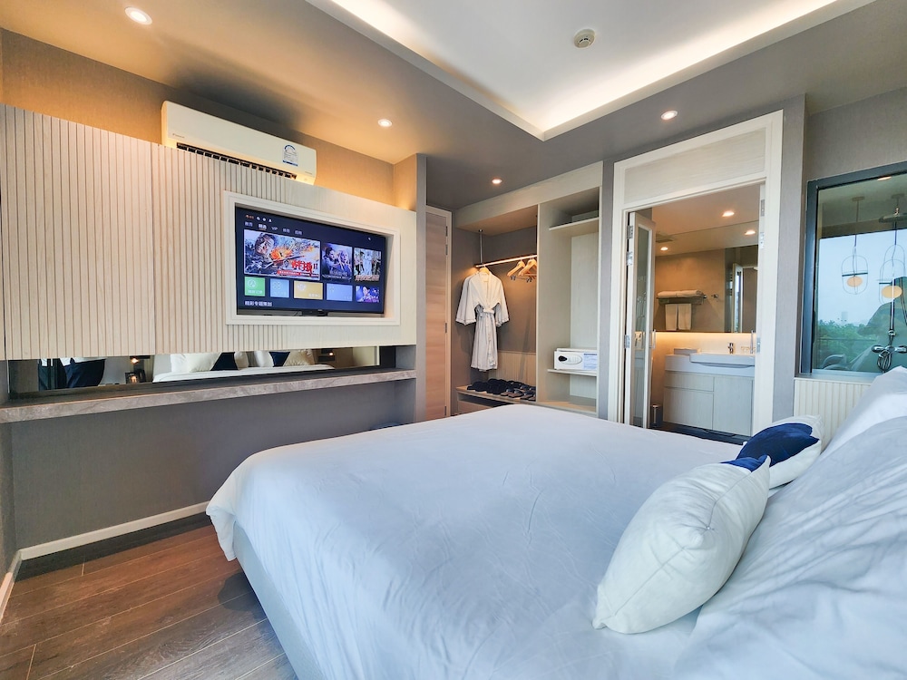 Premium Suite, 2 Bedrooms, Kitchen, Garden View, 2 bedrooms, 1 living room photo 2