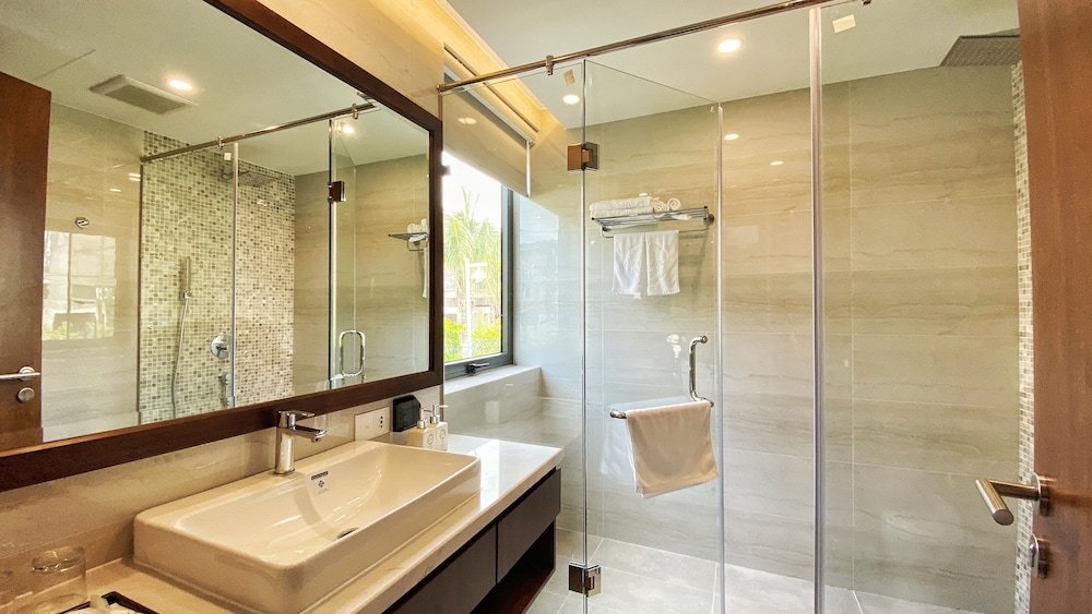 Premium Villa, 4 Bedrooms - Photo 13