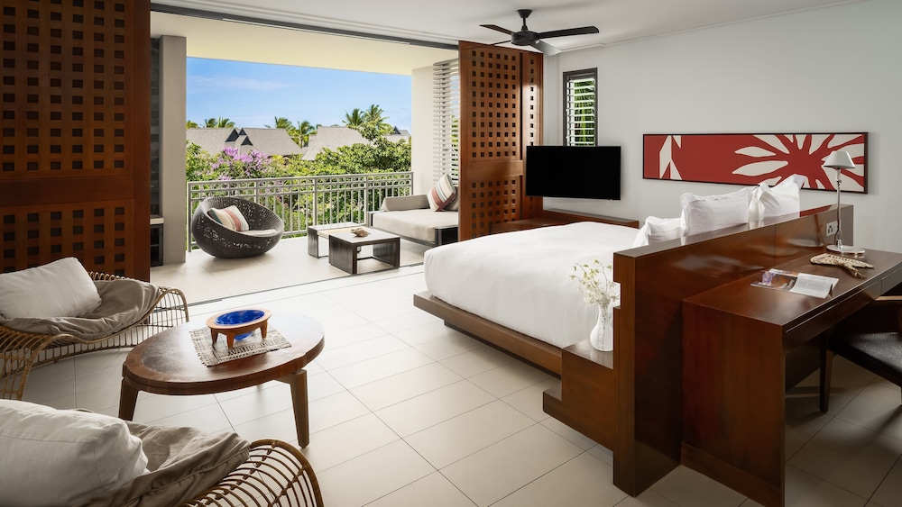 Room, 1 King Bed, Garden View - Photo 1