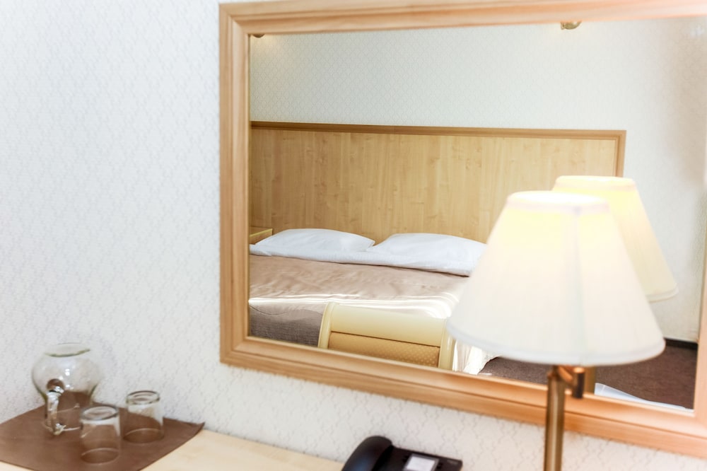 Comfort Double Room, 1 Queen Bed, Non Smoking, City View