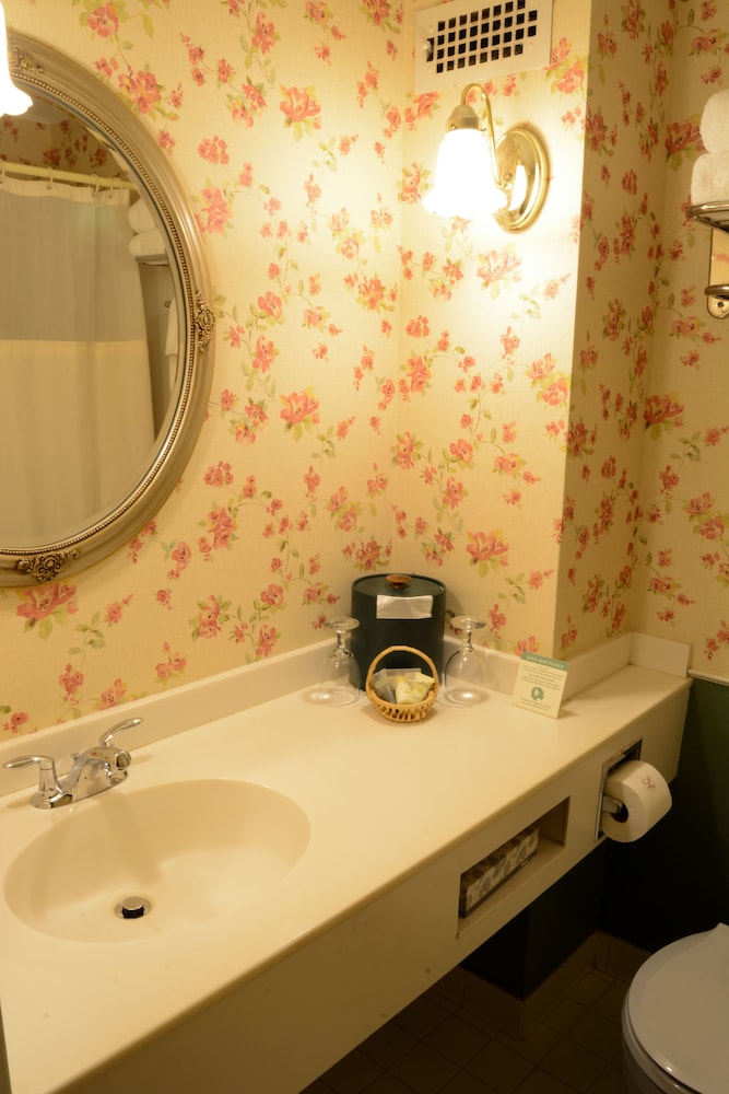 Standard Room, 2 Double Beds - Photo 3