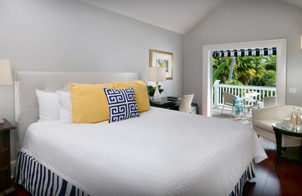 Classic Room, Poolside